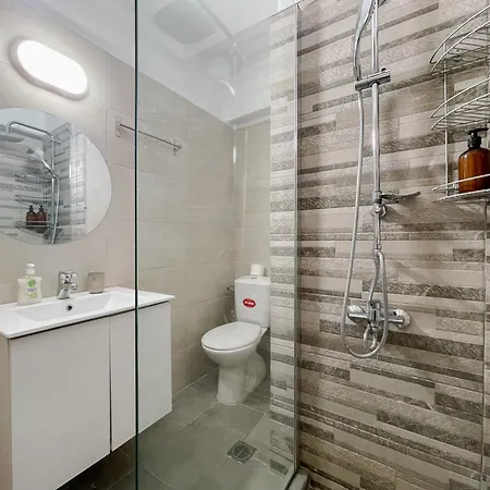 2-bedroom Breeze