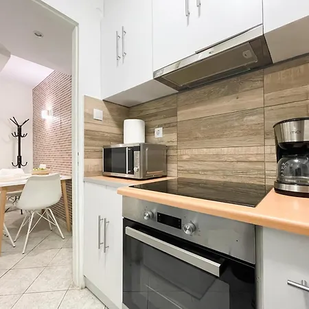 2-bedroom Breeze Athens